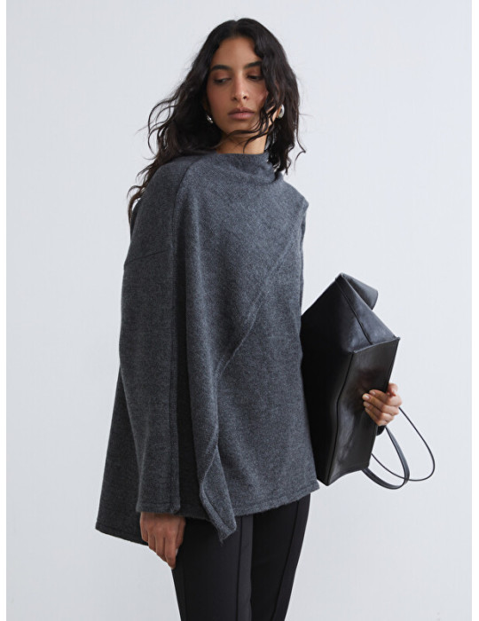 LCW Modest Dökümlü Şal Yaka Oversize Kadın Triko Kazak LCW Modest Dökümlü Şal Yaka Oversize Kadın Triko Kazak