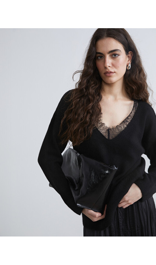 LCW Vision V Yaka Dantel Detaylı Oversize Kadın Triko Kazak